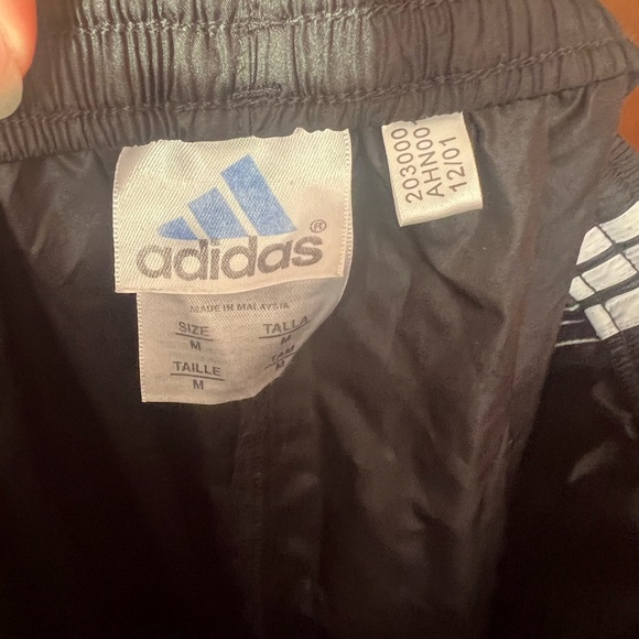Adidas youth track pant - Picture 3 of 3